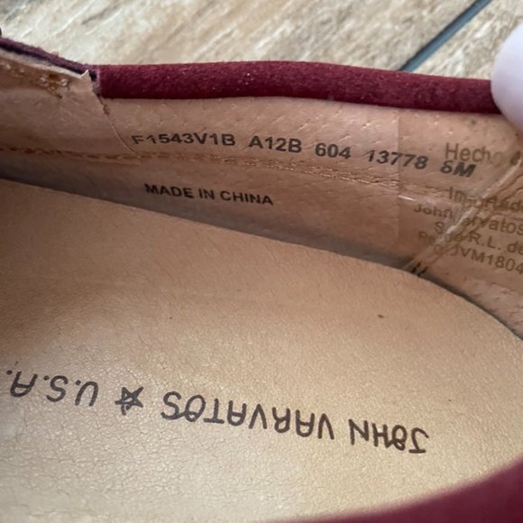 John Varvatos * USA Maroon Suede Laceless Boat Shoes sz 8M main image 4